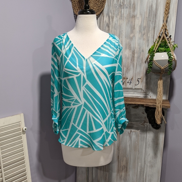 Banana Republic Tops - Banana Republic sheer tunic with camisole